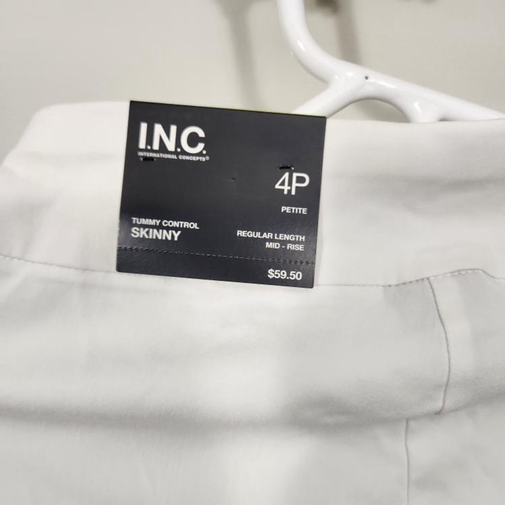 Inc Petite Tummy Control Skinny Regular Length Midrise Pants white size 4P NWT - Picture 3 of 3